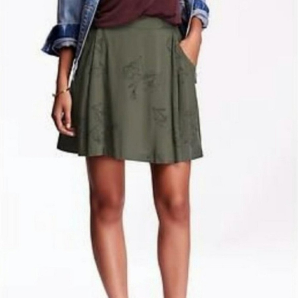 Old Navy Olive Green Floral Skirt Women's XS Stretch Elastic Waist Lined Casual